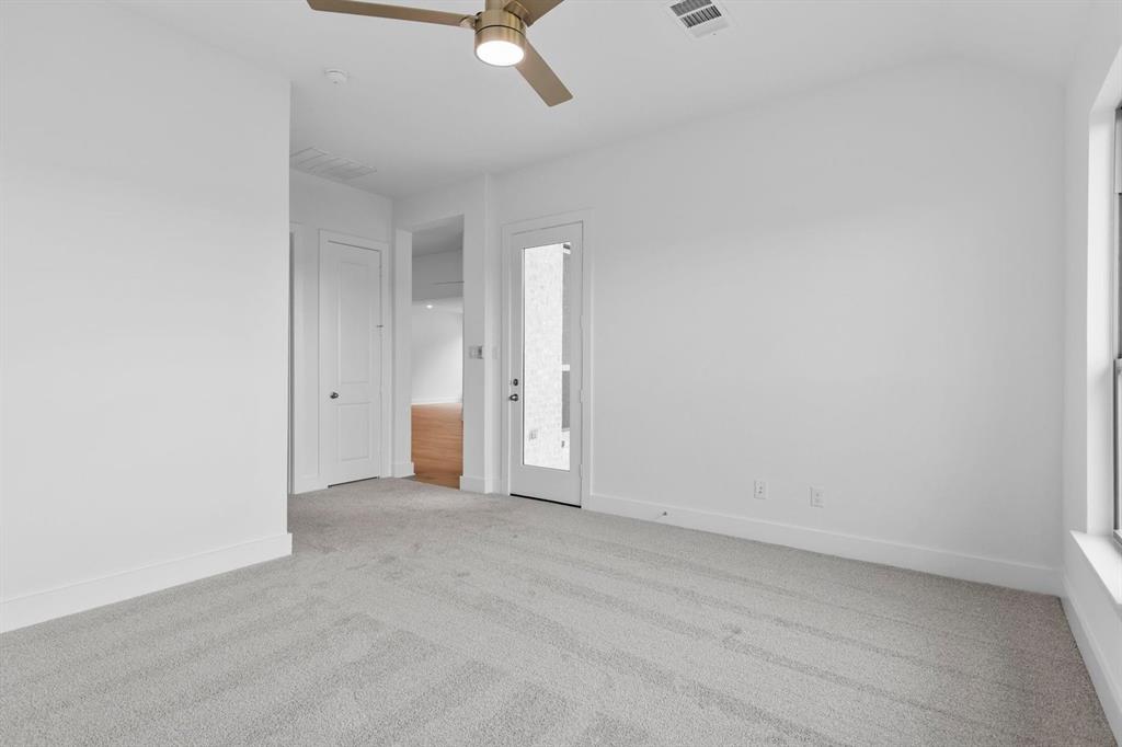 1132 Hitching Post Way Property Photo 30