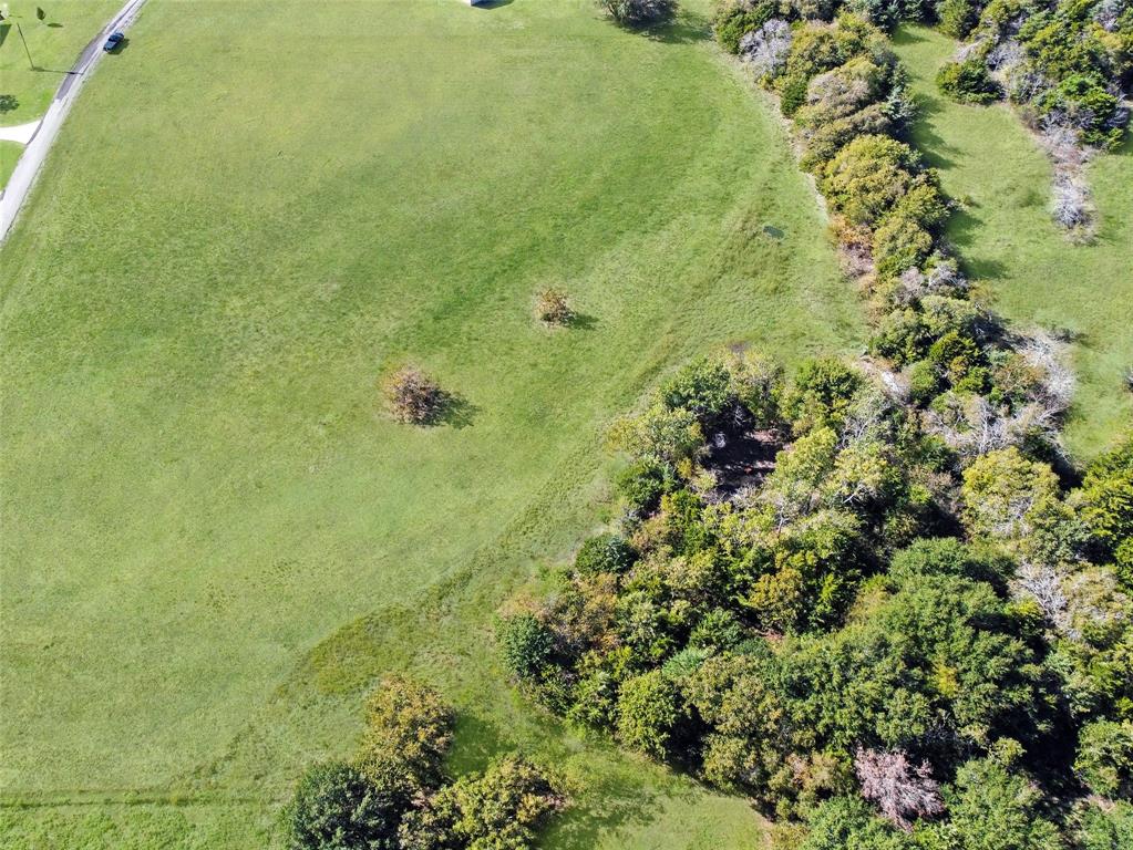 2635 Private Road 1167 Property Photo 4