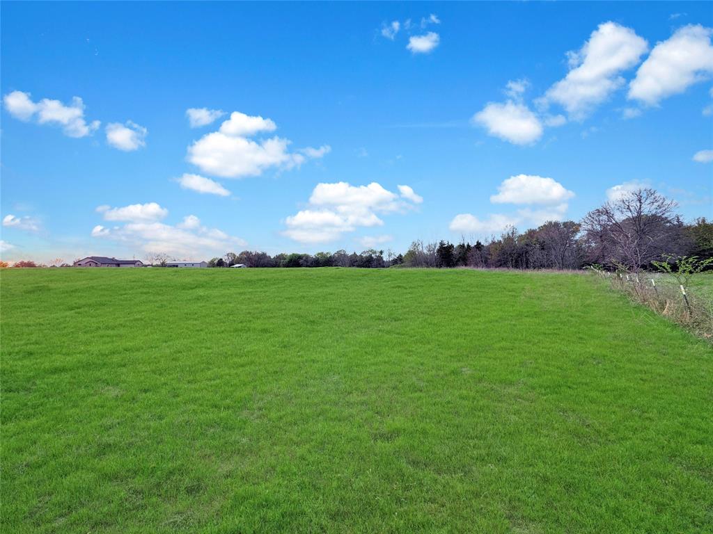 2635 Private Road 1167 Property Photo 6