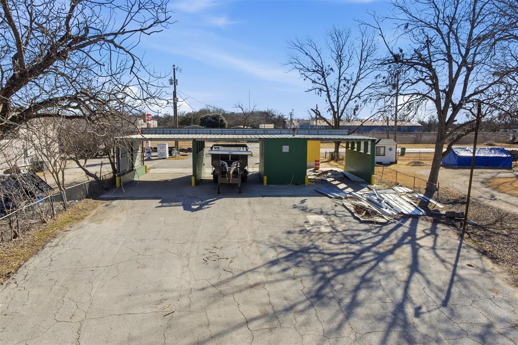703 Avenue D Property Photo 8