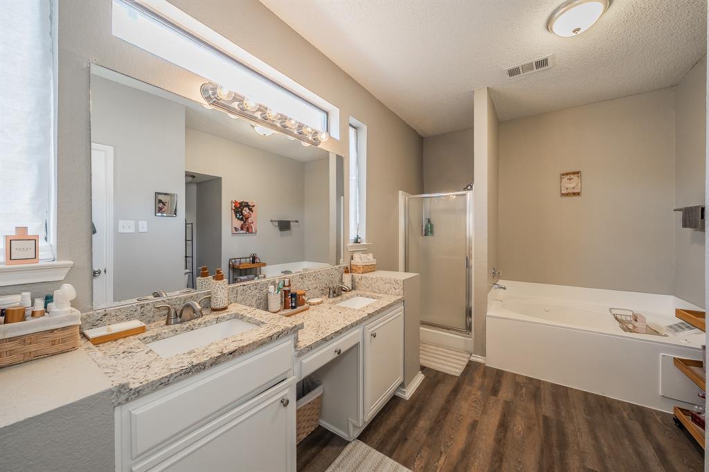 2322 Wilmette Drive Property Photo 16