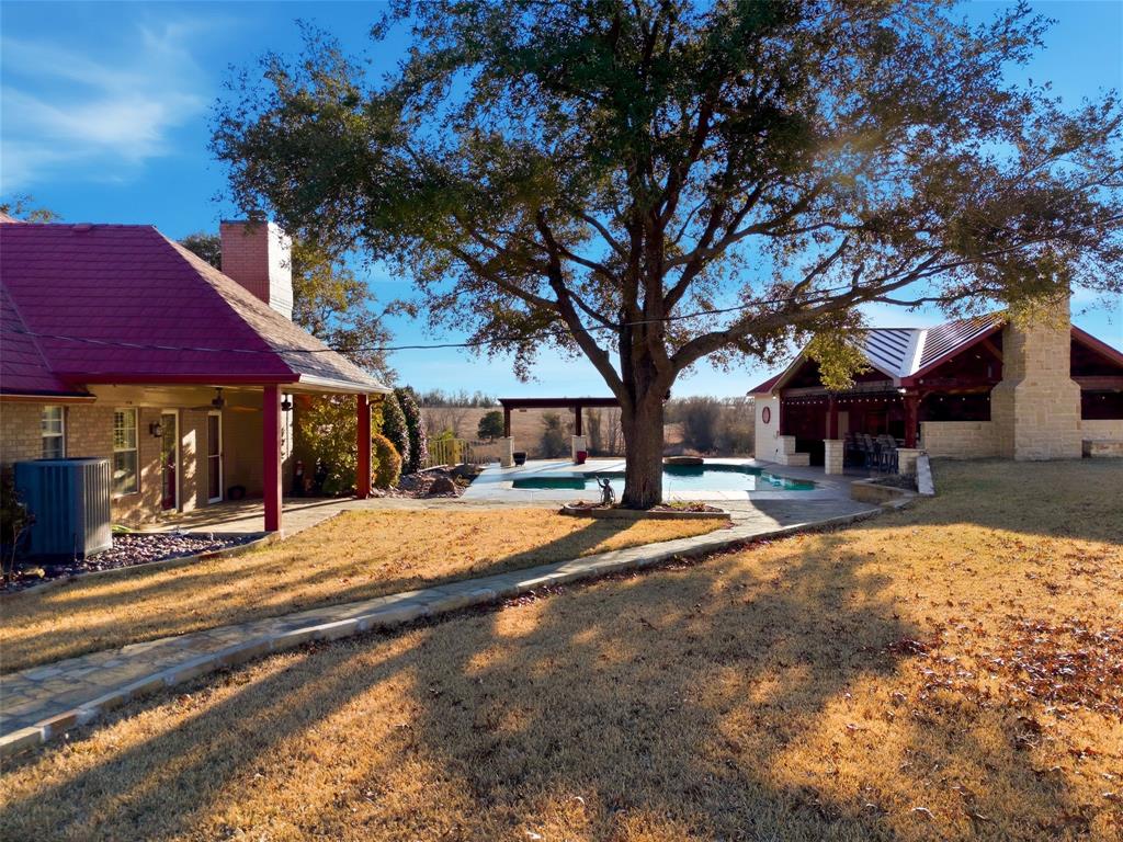 13914 Overlook Property Photo 9