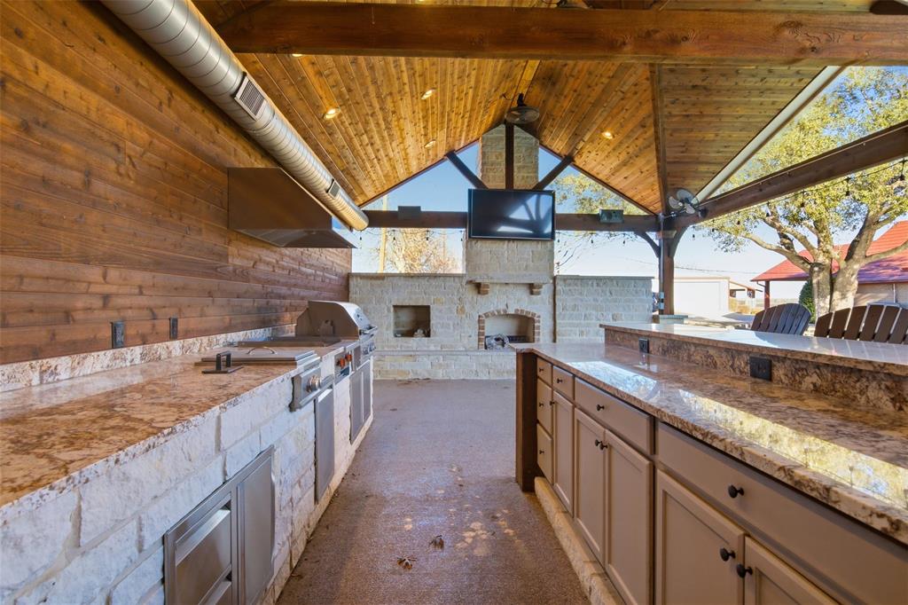 13914 Overlook Property Photo 13
