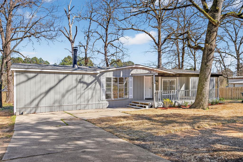 6949 Klug Pines Road Property Photo 1