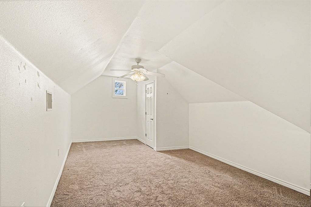 7006 Stone Bluff Court Property Photo 26