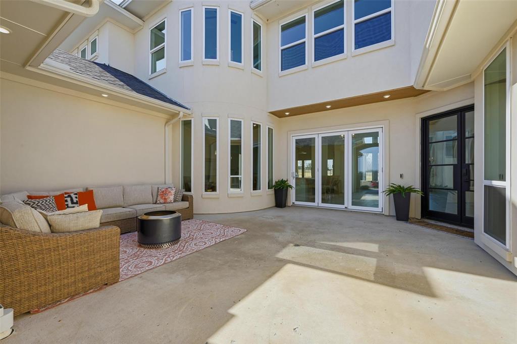 6647 Twilight Drive Property Photo 4
