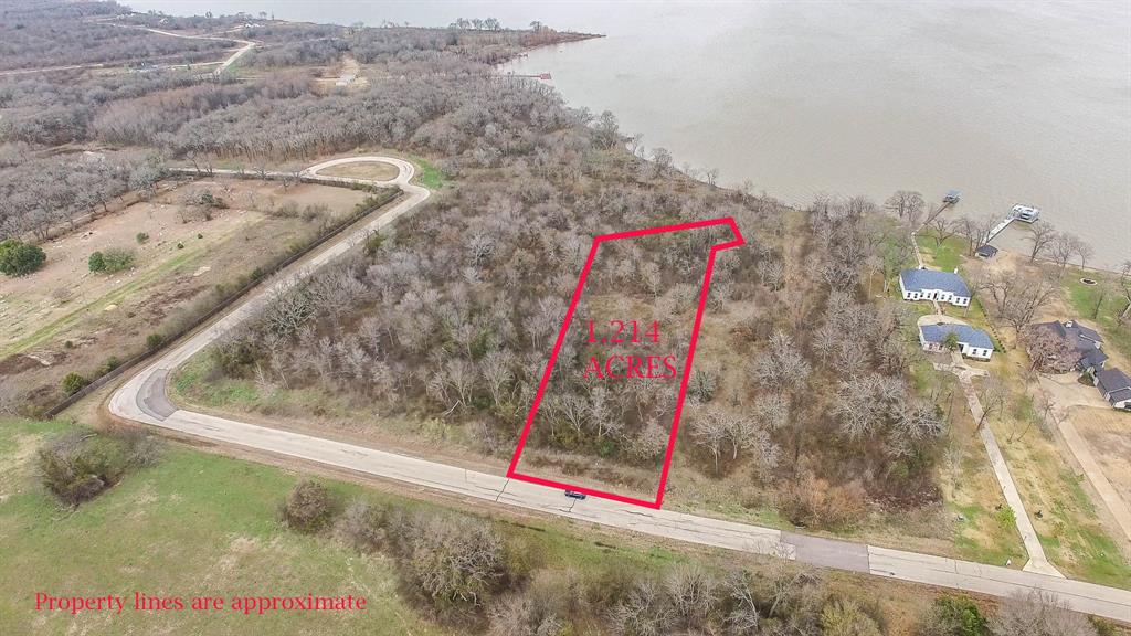8615 Southern Shore Court Property Photo 1