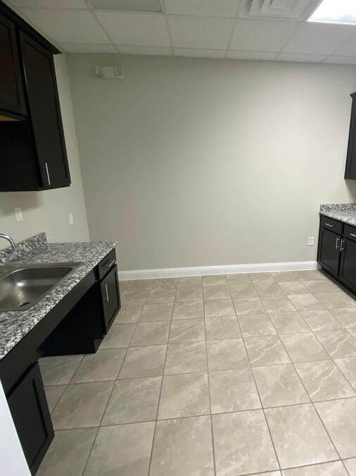1402 S Custer Road 201 Property Photo 3