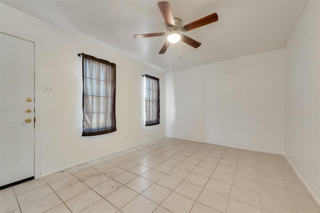 506 N Elm Street A Property Photo 5