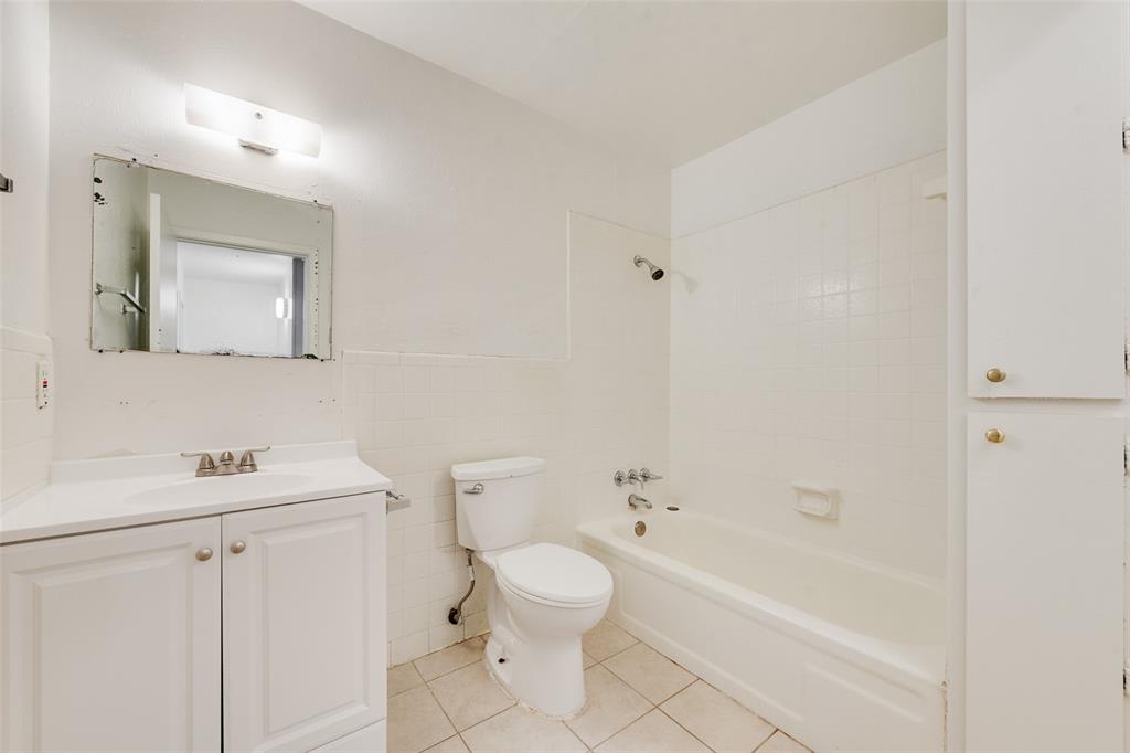 506 N Elm Street A Property Photo 13