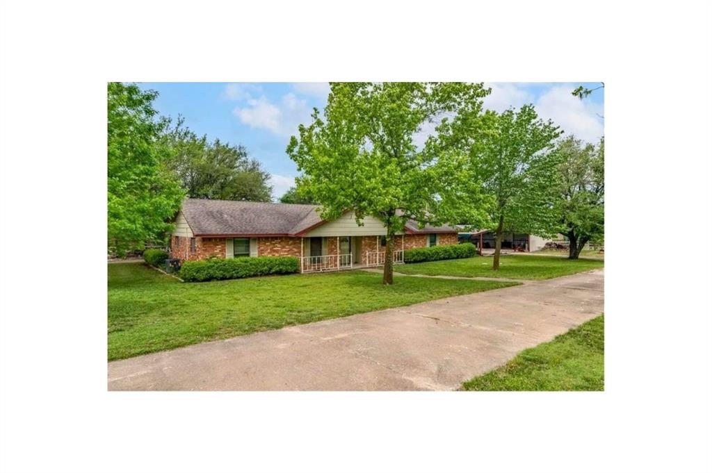 14329 Highway 75 Property Photo 2