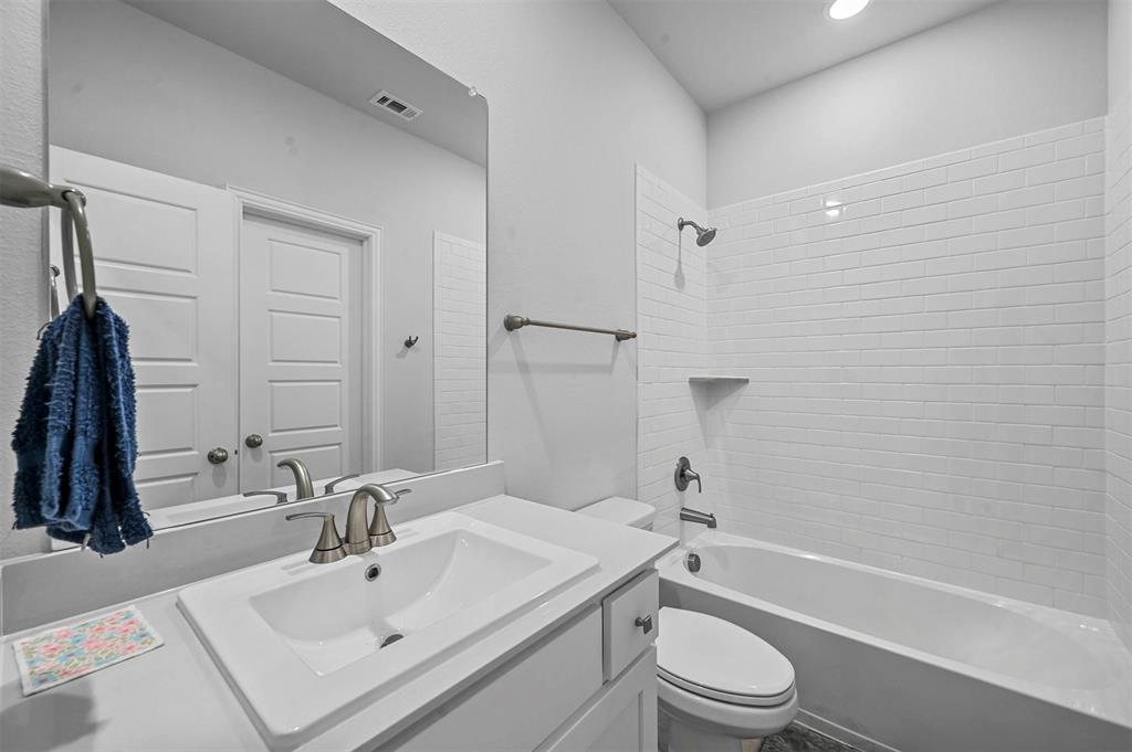 2210 Balboa Drive Property Photo 19