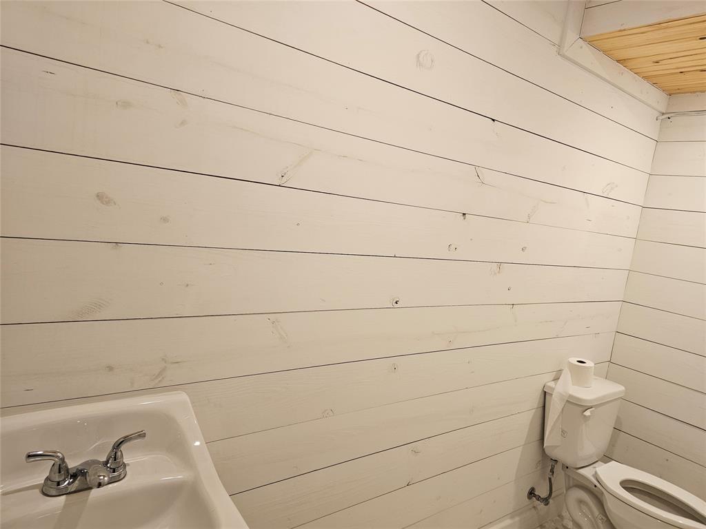202 N Parkway Drive Property Photo 6