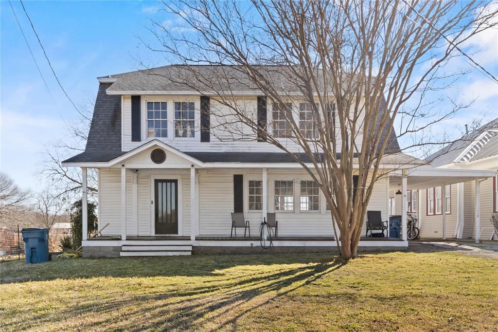206 S Avenue B Property Photo 2