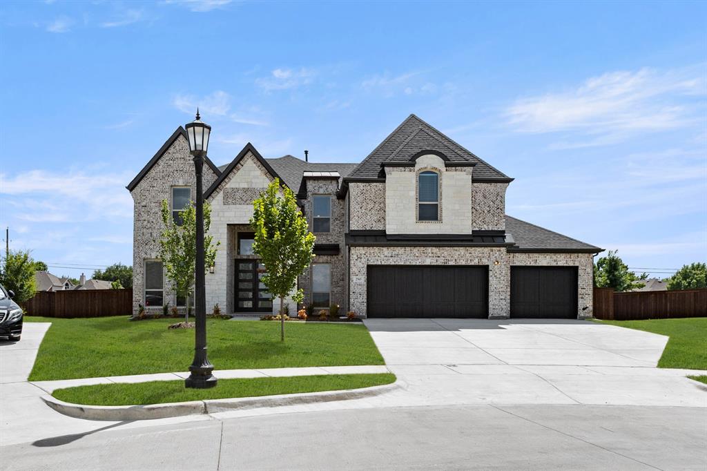 2565 Riverchase Way Property Photo 1