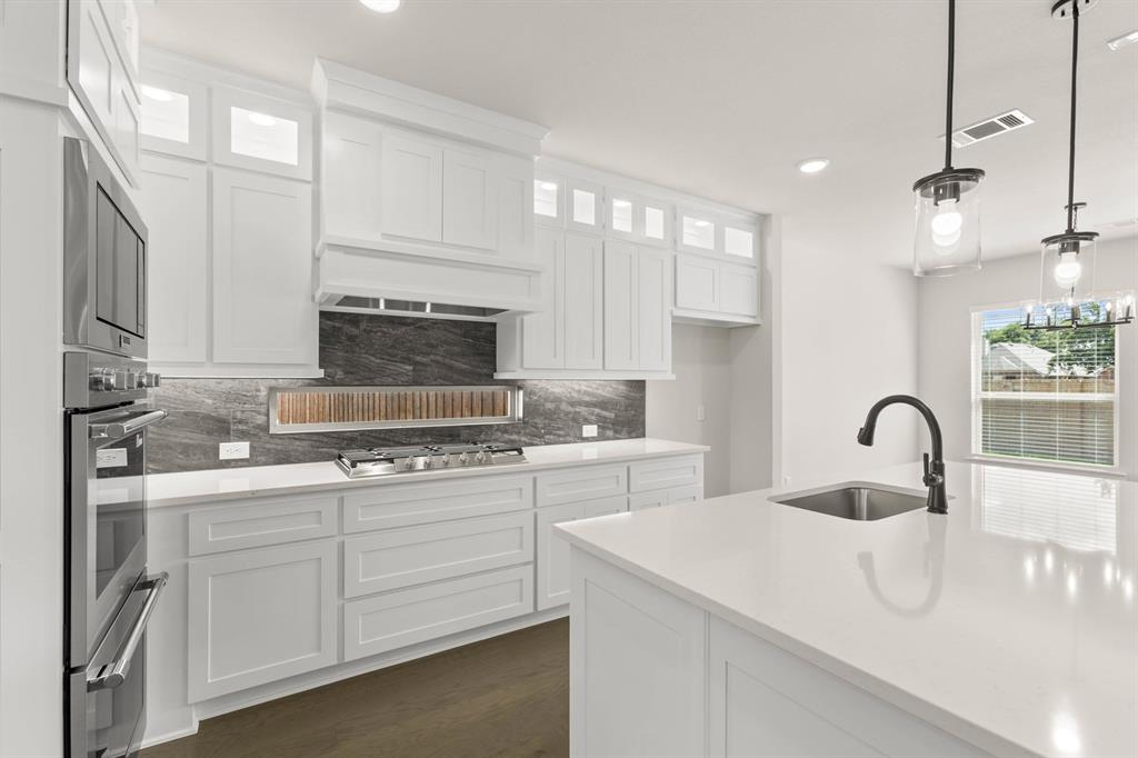 2565 Riverchase Way Property Photo 13
