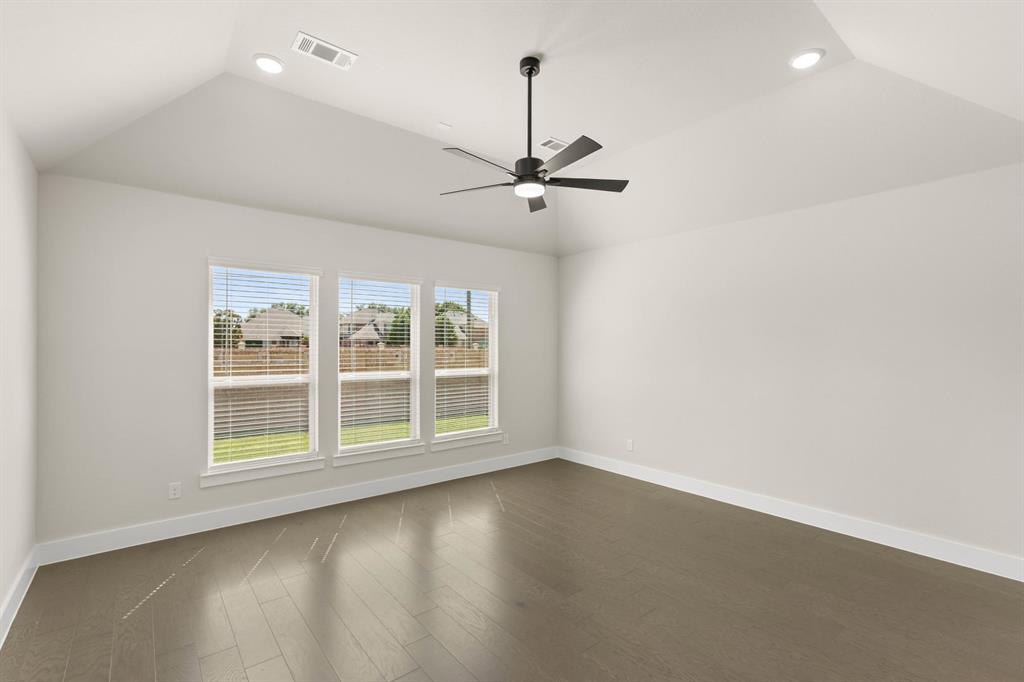 2565 Riverchase Way Property Photo 16