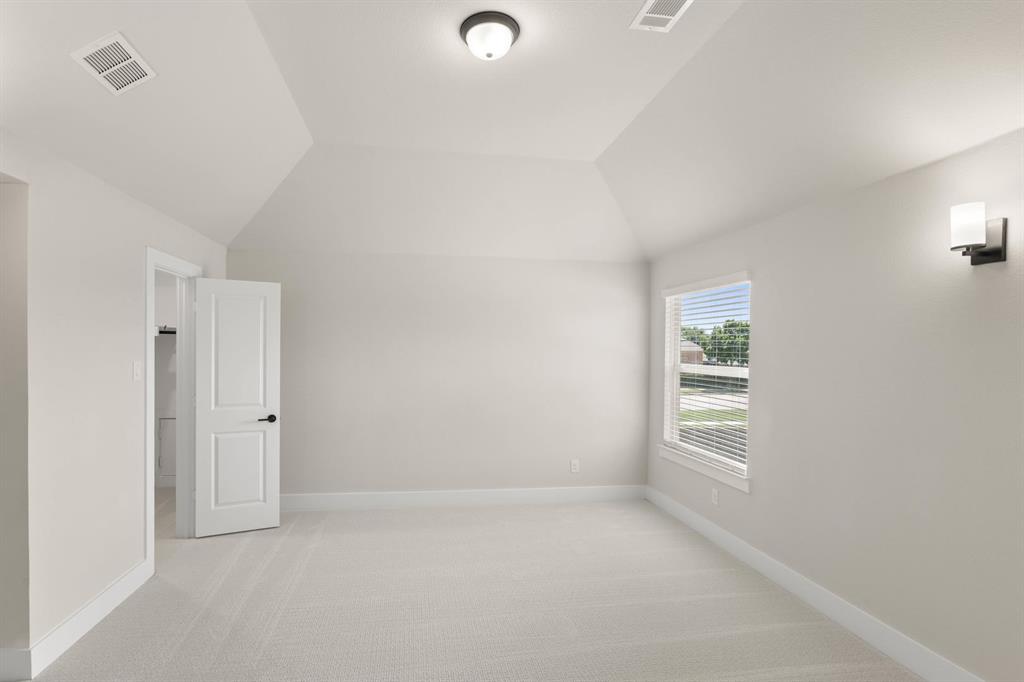 2565 Riverchase Way Property Photo 24