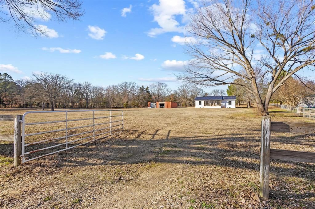 4572 County Road 2700 Property Photo 1
