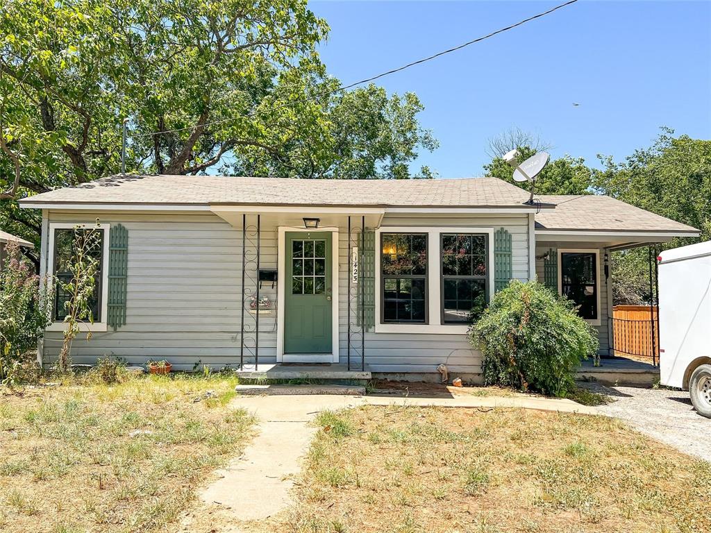 1425, 1435, 420 Groesbeck & Lillian Property Photo 4