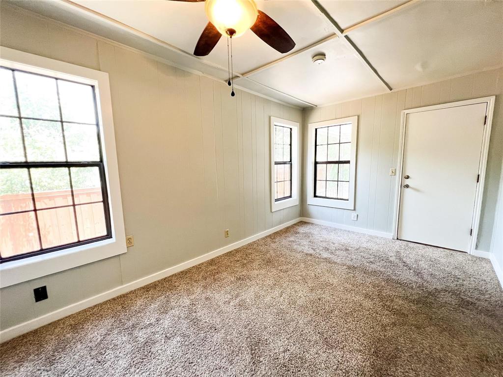 1425, 1435, 420 Groesbeck & Lillian Property Photo 12