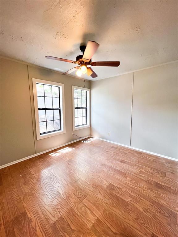 1425, 1435, 420 Groesbeck & Lillian Property Photo 14