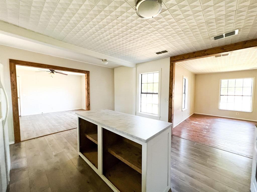 1425, 1435, 420 Groesbeck & Lillian Property Photo 22
