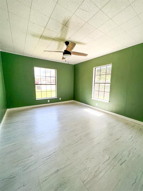 1425, 1435, 420 Groesbeck & Lillian Property Photo 25