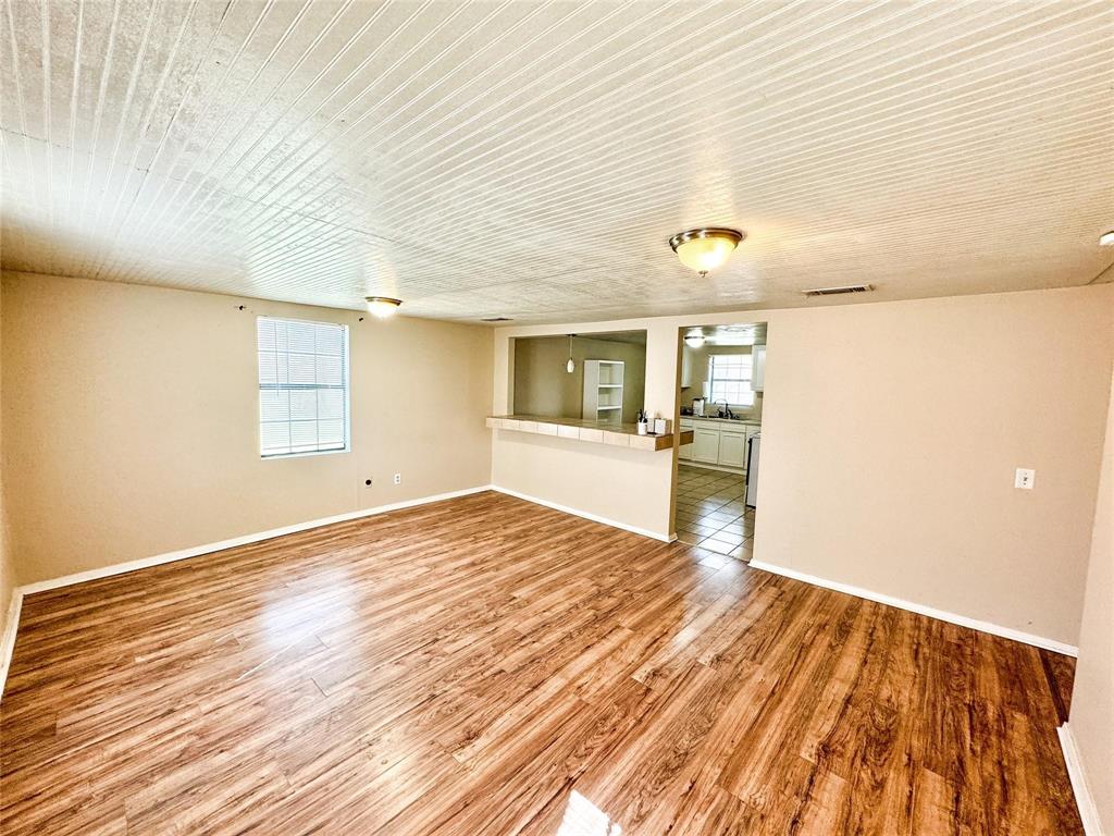 1425, 1435, 420 Groesbeck & Lillian Property Photo 32