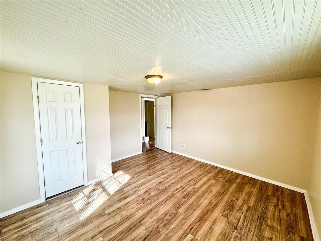 1425, 1435, 420 Groesbeck & Lillian Property Photo 37