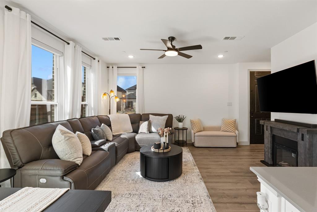 1311 Hill Country Place Property Photo 6
