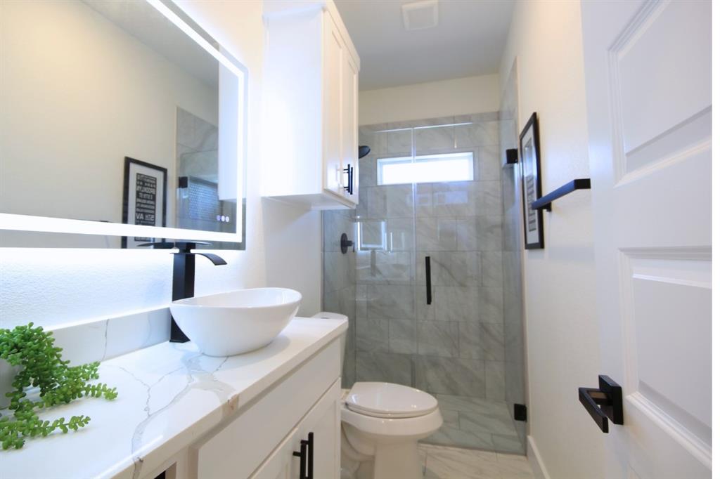 5824 Plum Dale Road Property Photo 13