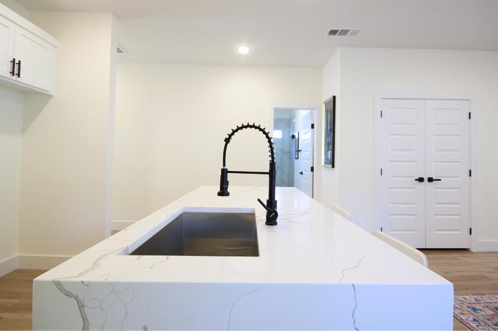 5824 Plum Dale Road Property Photo 15