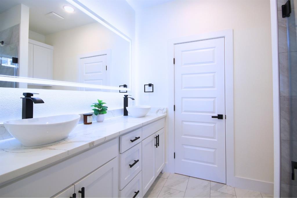 5824 Plum Dale Road Property Photo 26