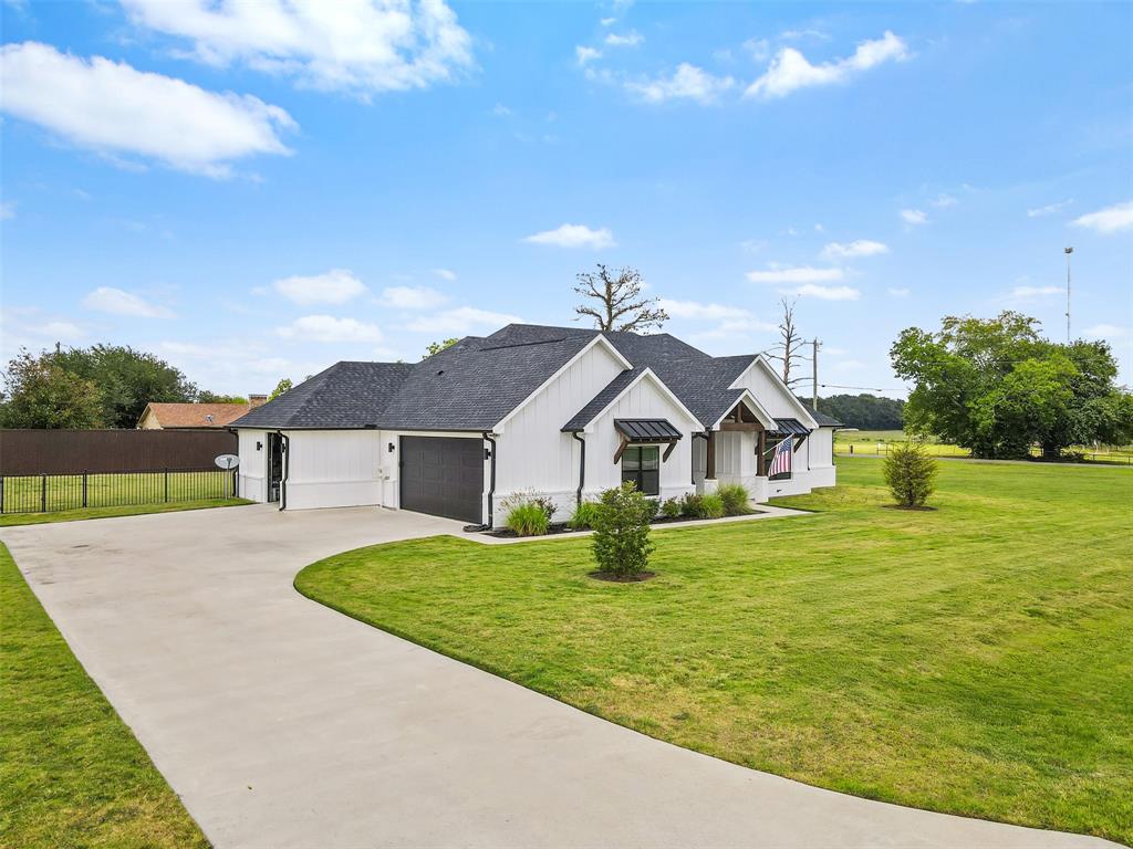 11 Nicklaus Drive Property Photo 3