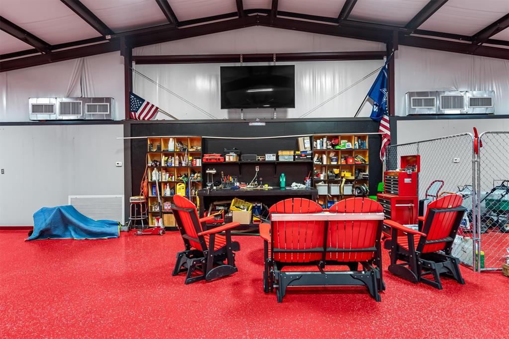 1208 N Industrial Boulevard Property Photo 12