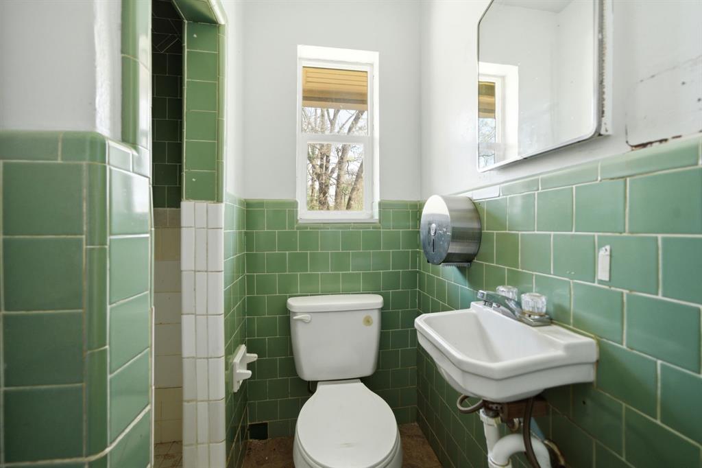 449 Us-175 Property Photo 16