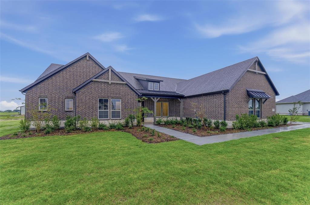 2208 Continent Court Property Photo 4