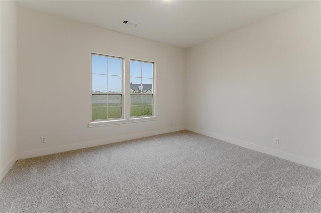 2208 Continent Court Property Photo 7