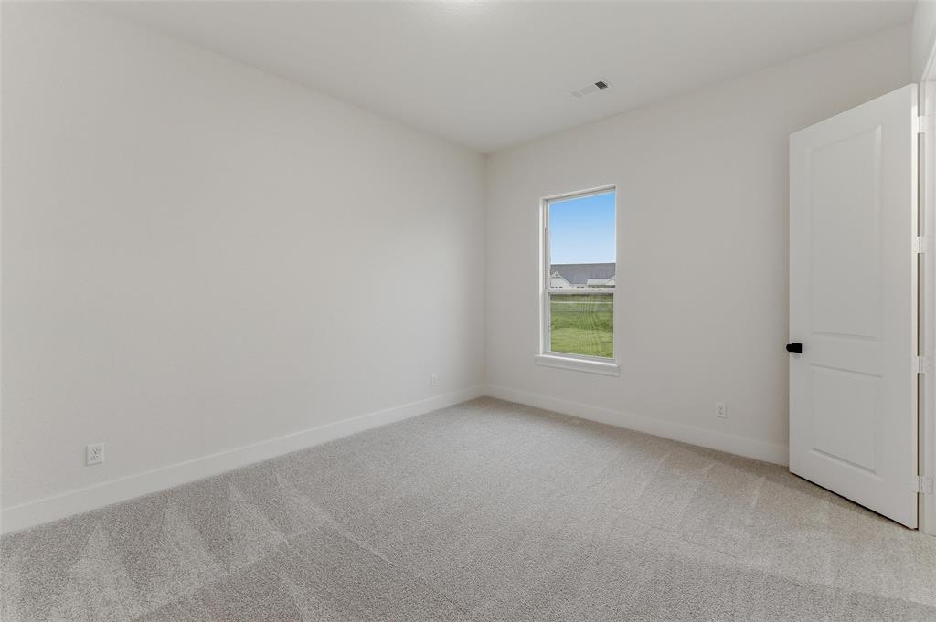 2208 Continent Court Property Photo 15