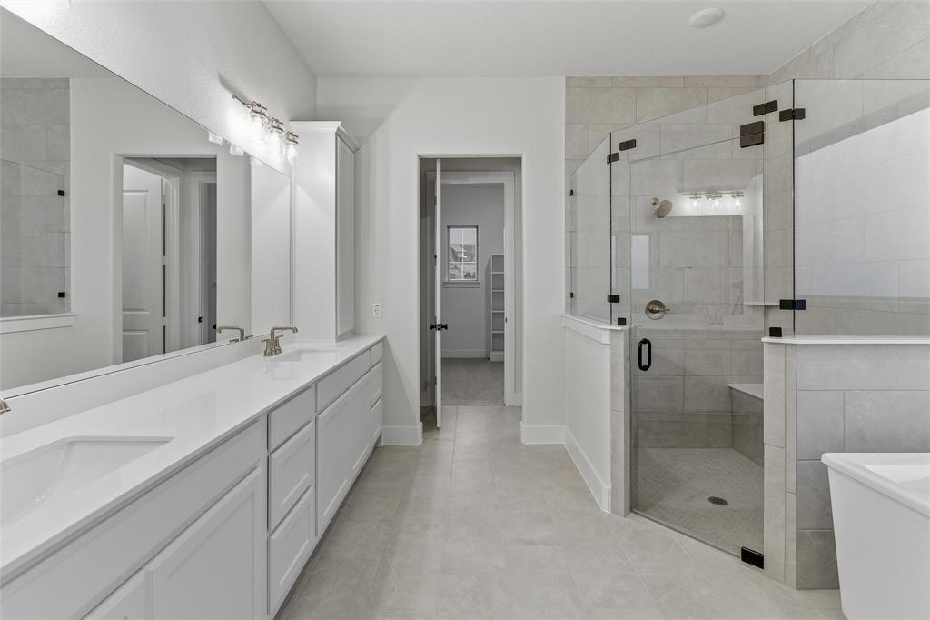 2208 Continent Court Property Photo 19