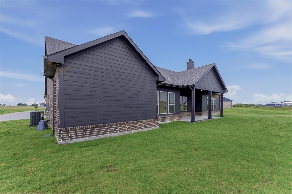 2208 Continent Court Property Photo 25