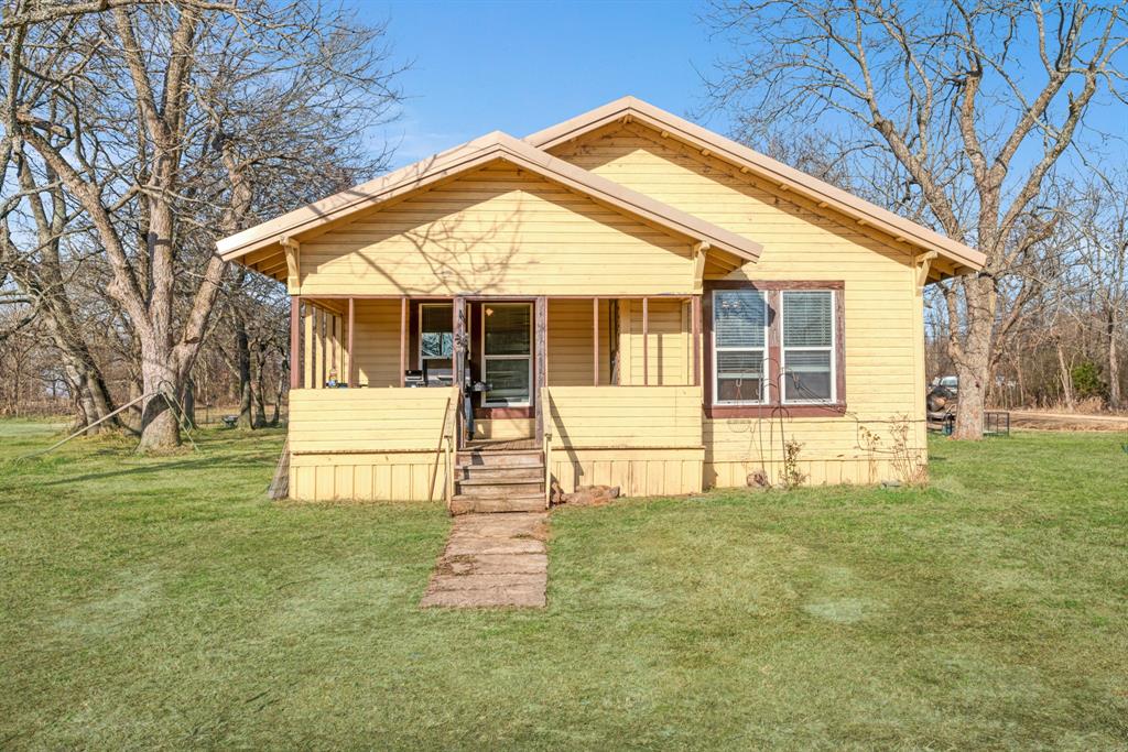 5366 Farm Road 2573 Property Photo 1