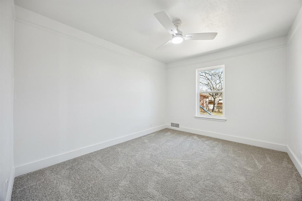 808 Lee Drive Property Photo 13
