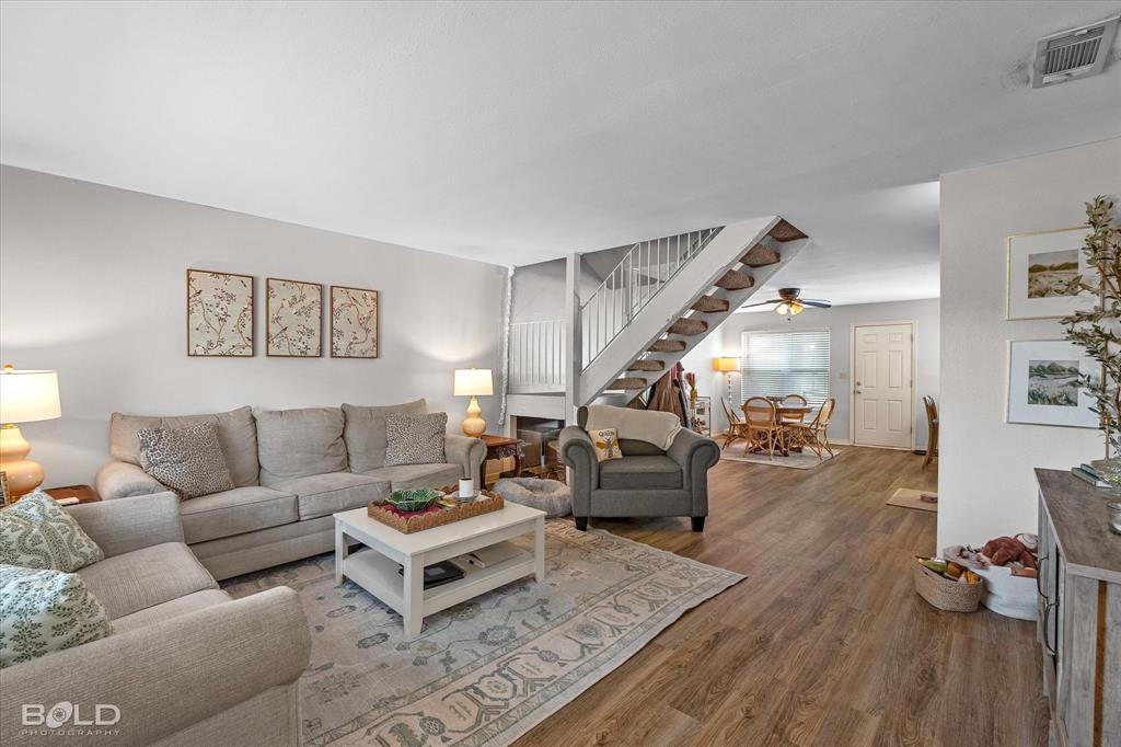 10034 Artesia Drive Property Photo 1