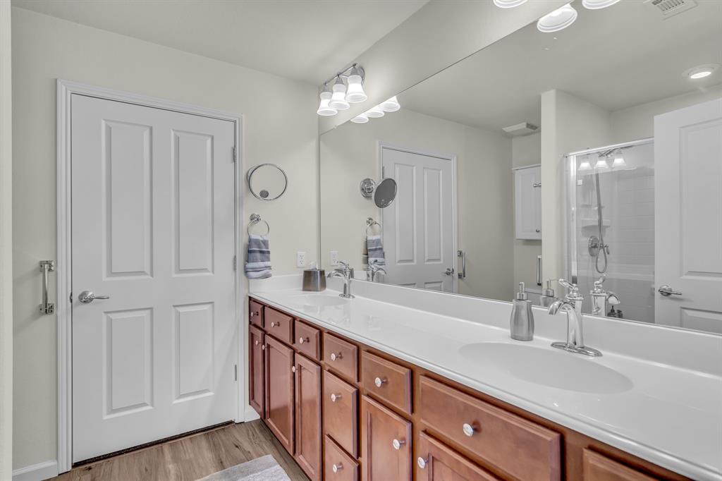 1562 Troon Drive Property Photo 17