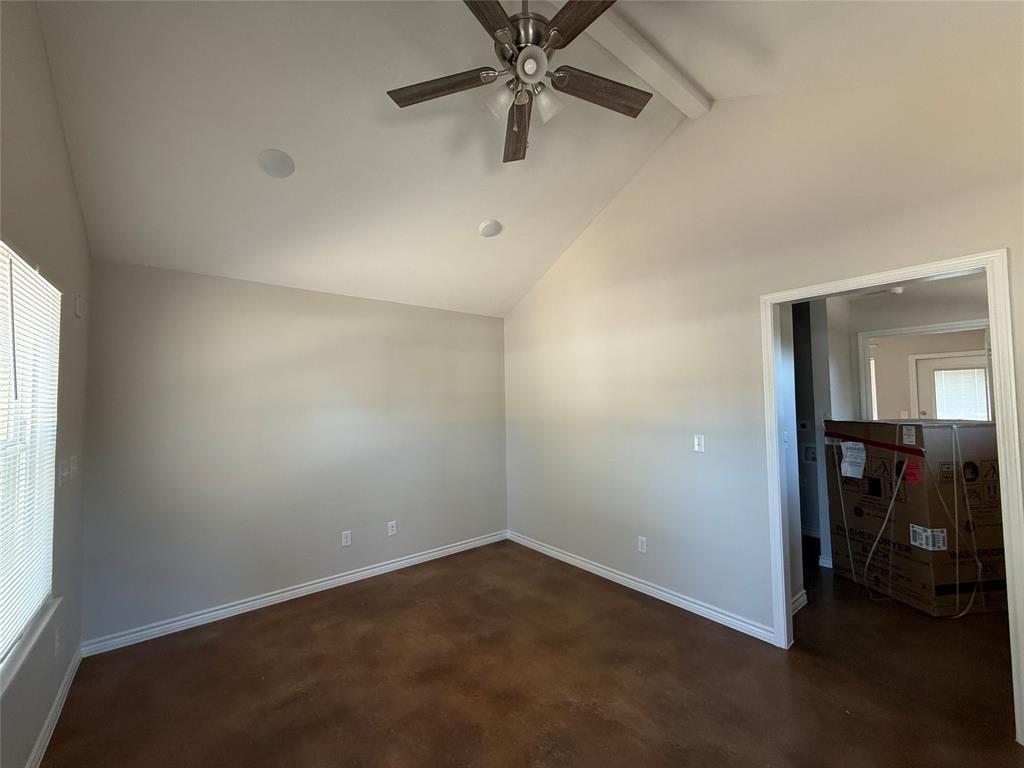 1704 E 3rd Street Property Photo 5