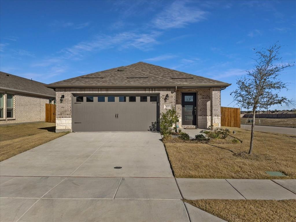 2621 Spade Street Property Photo 1