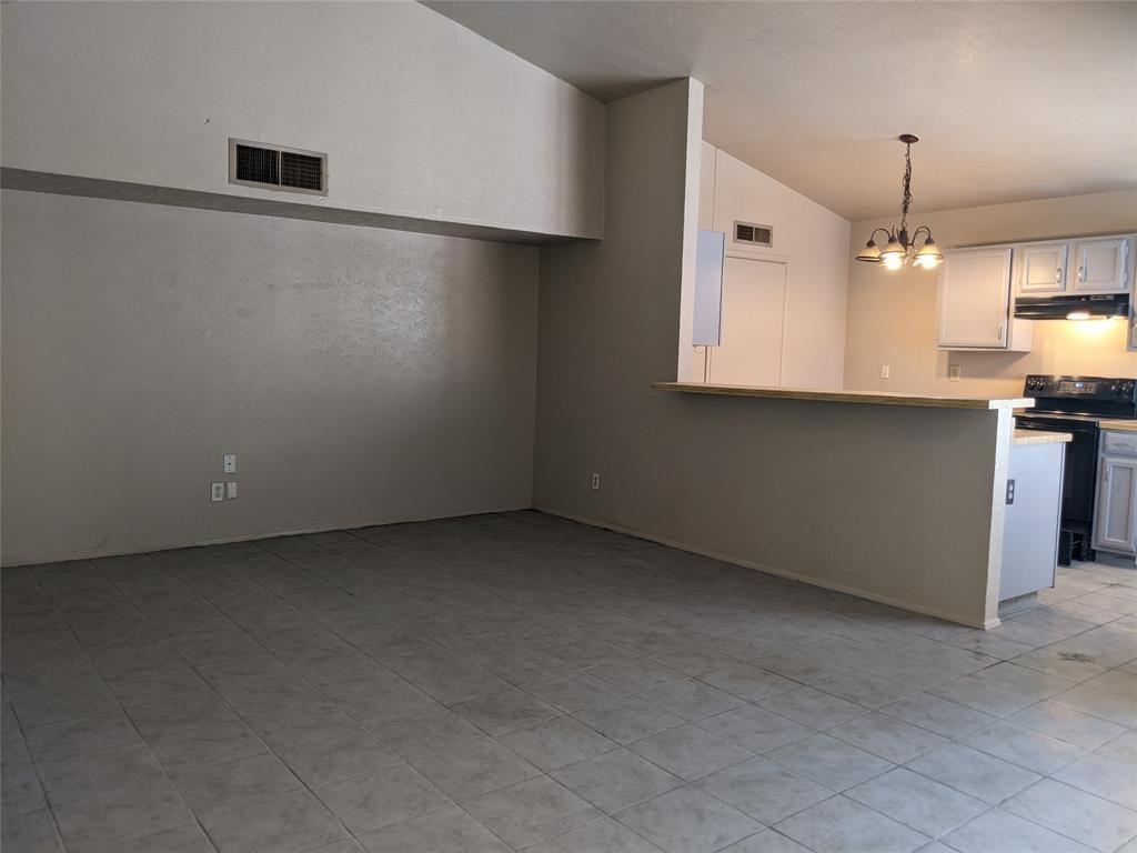 2433 Limestone Drive Property Photo 18