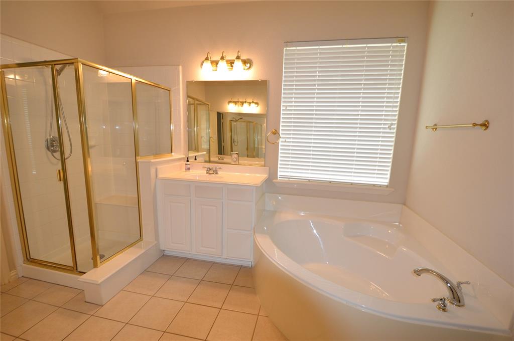 1120 Surrey Lane Property Photo 24